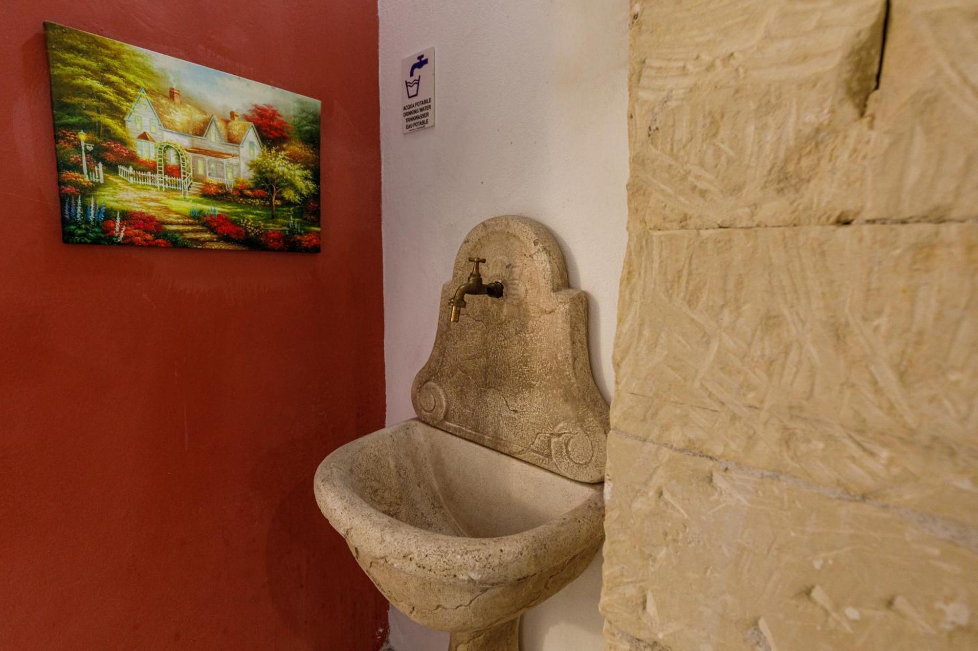 Onlyrooms II - Old Town & Typical Food Cagliari Luaran gambar