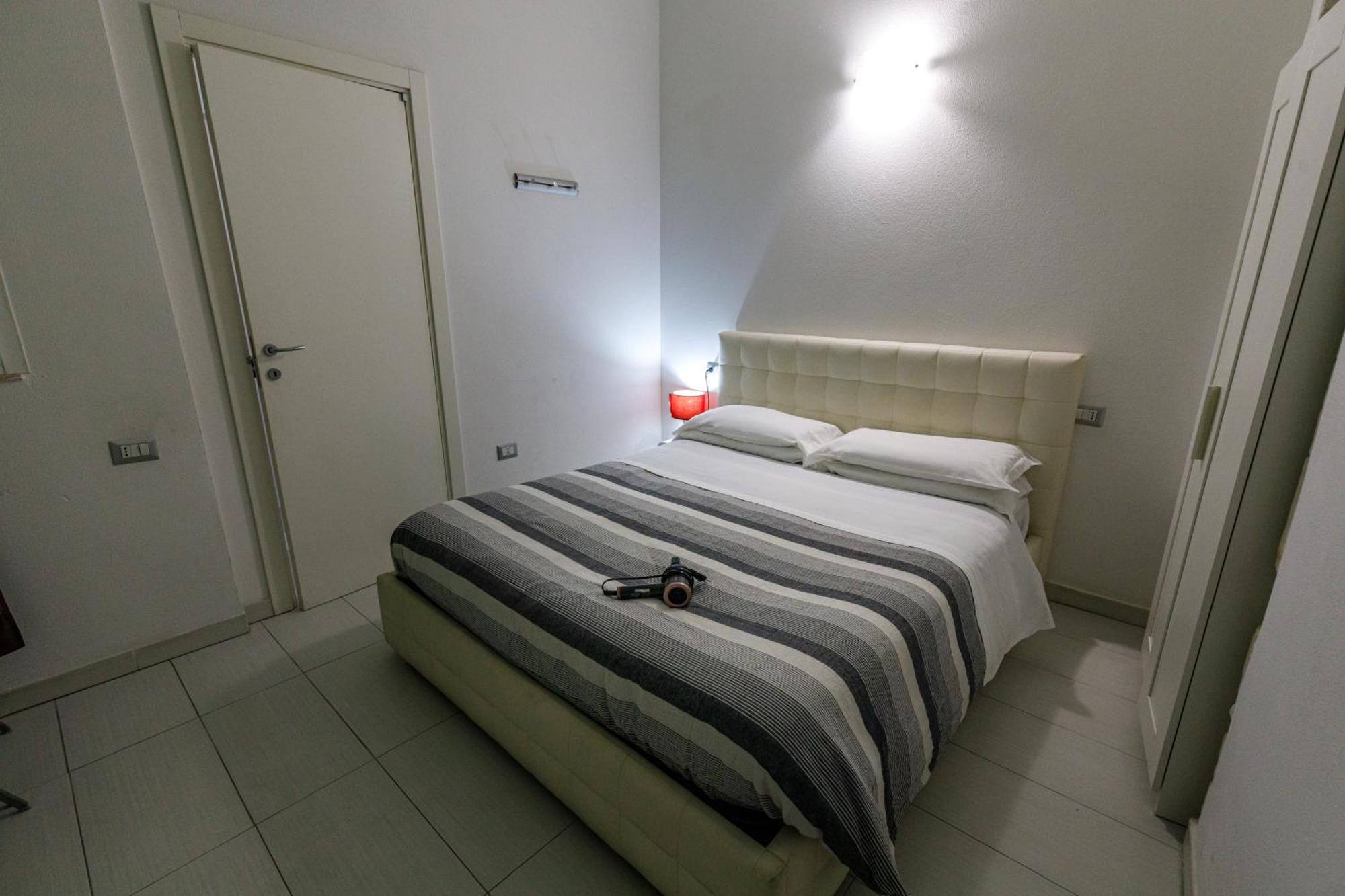 Onlyrooms II - Old Town & Typical Food Cagliari Luaran gambar